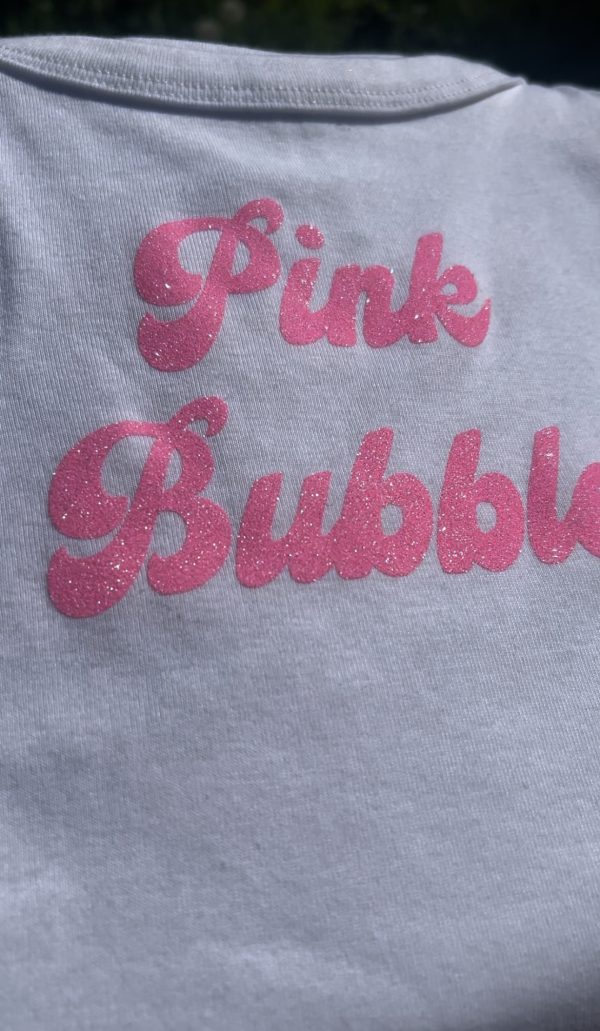 Top – Weiß mit rosa Glitzerschriftzug – Bild 5